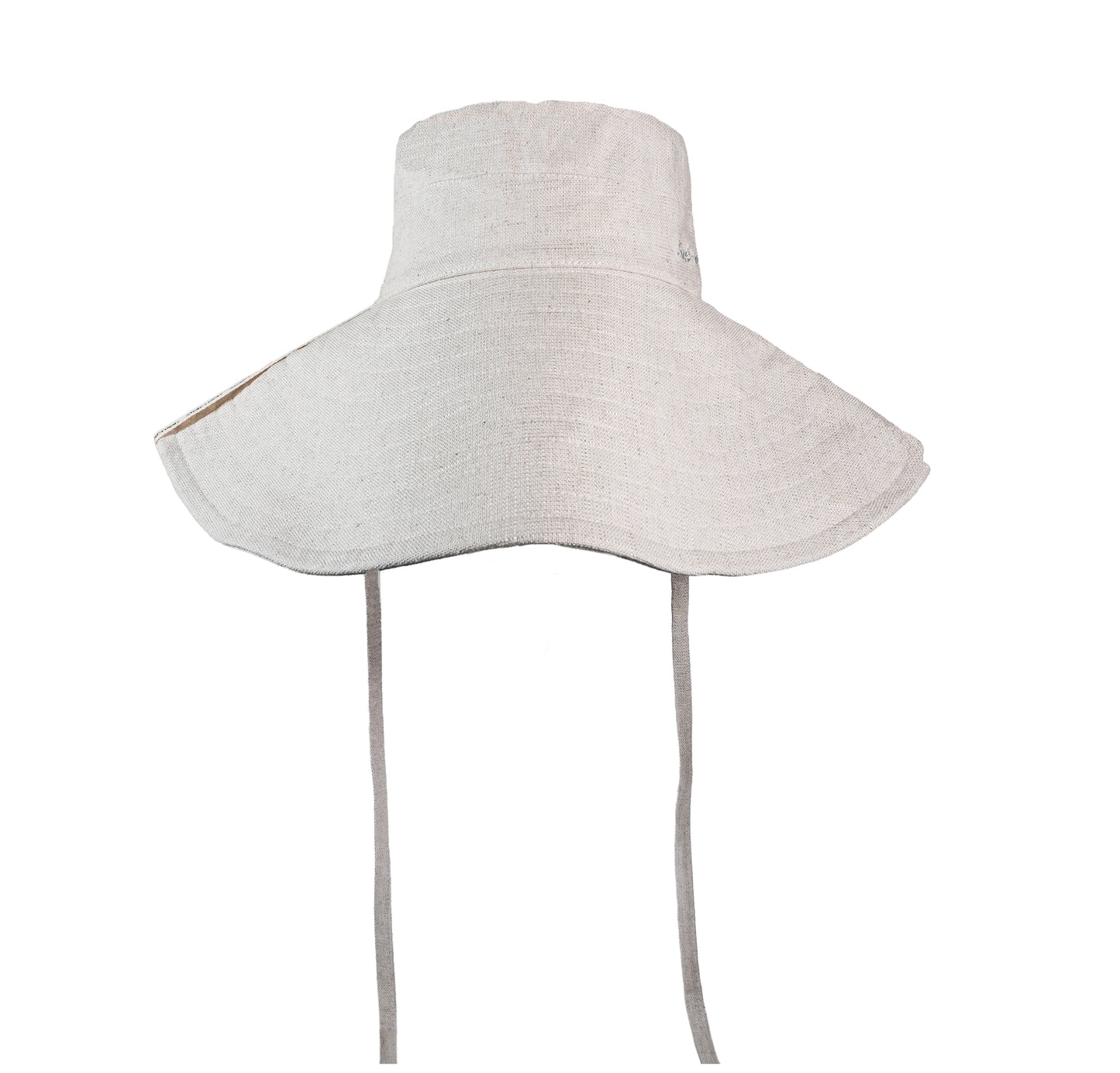 OVERSIZED BUCKET HAT IN ECRU